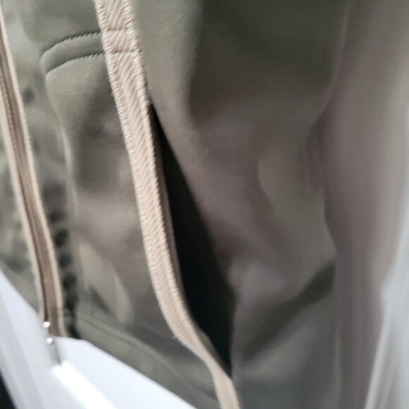 EquiTheme Full Zip Vest - Picture 4 of 16